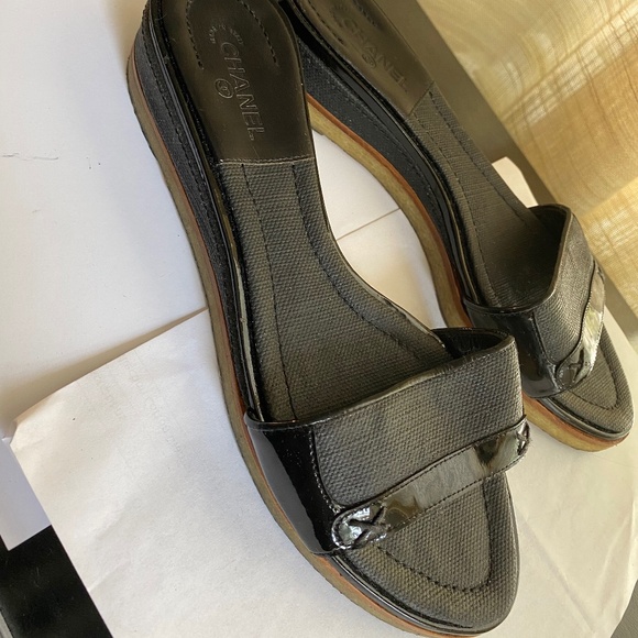 Chanel black canvas leather sandals mules heels slides 37-6.5 slip on in flats - Picture 5 of 10